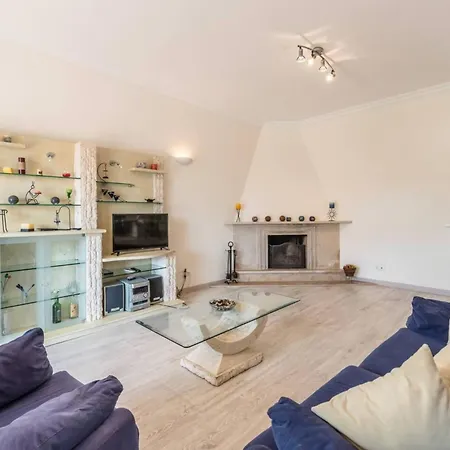 Private 3bedroom With Terrace -