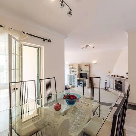 Private 3bedroom With Terrace - 페하구도