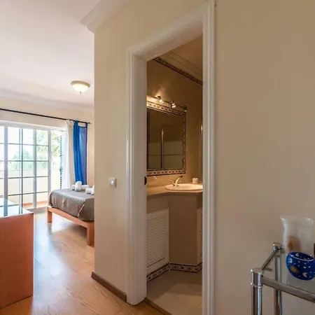 Private 3bedroom With Terrace - 펜션 페하구도